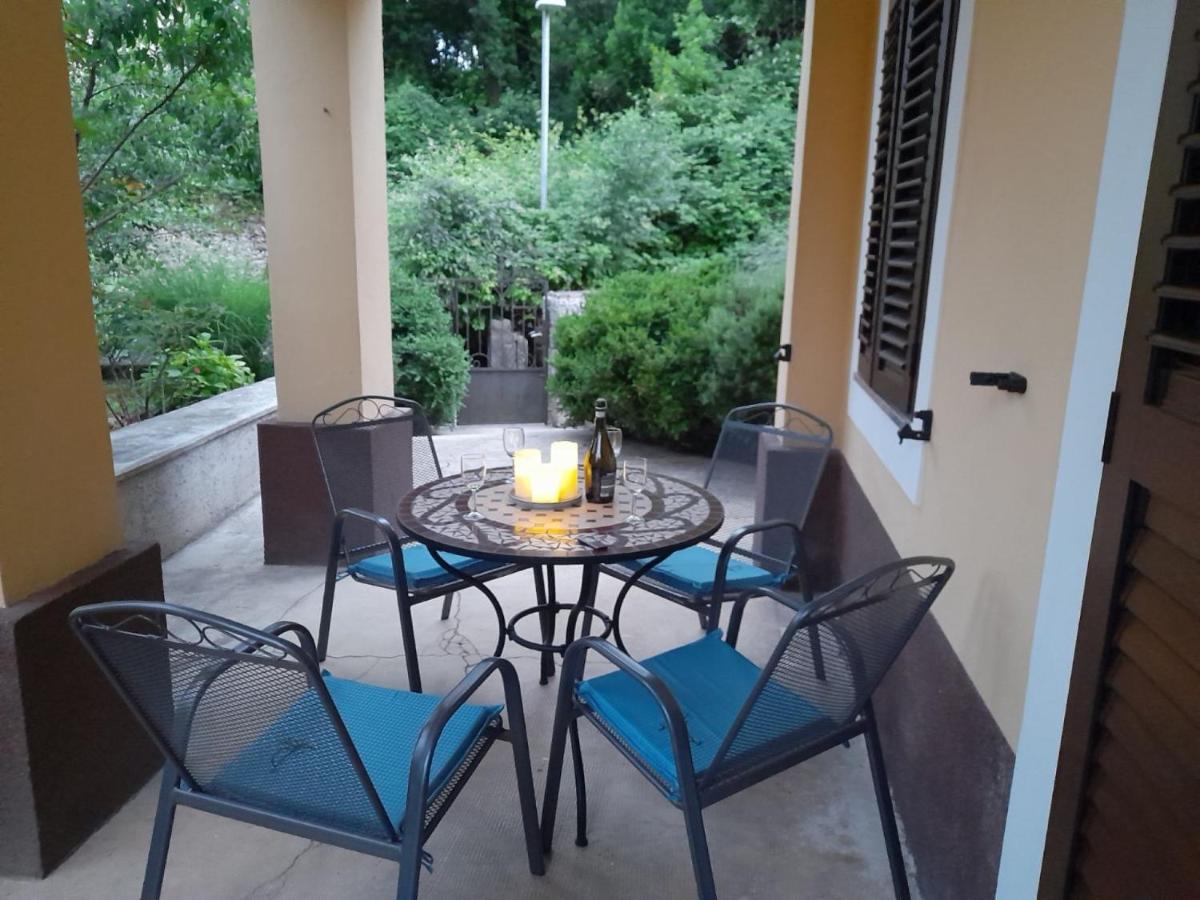 Apartment Hermes Lovran Bagian luar foto