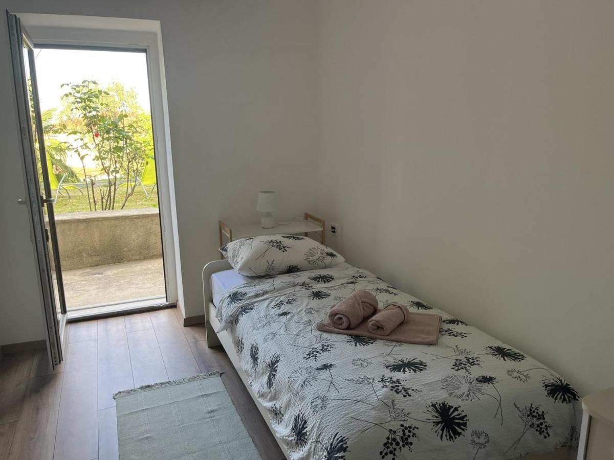 Apartment Hermes Lovran Bagian luar foto